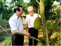 Nguyên Phó Thủ tướng Nguyễn Ngọc Trìu đặt nền móng cho kinh tế vườn