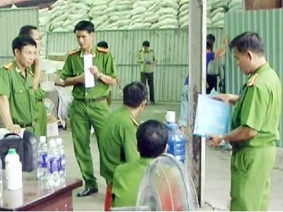 Có dấu hiệu tội phạm trong vụ sản xuất, kinh doanh phân bón giả tại Đồng Nai