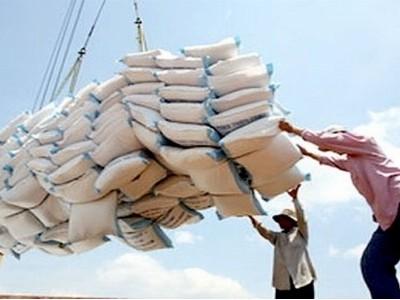 Xuất khẩu gạo tiếp tục giảm