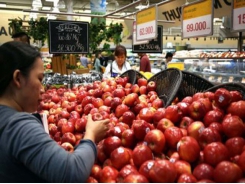 The US wants VN to cut tariff on farm produce
