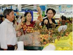 Saigon Co.op Giúp Nông Dân Tiêu Thụ Vải Thiều