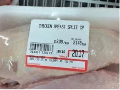 Hiệp hội Chăn nuôi muốn kiện thịt gà Mỹ bán phá giá