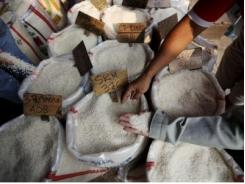 Indonesia tăng cường kiểm soát thị trường gạo nhằm kiềm chế giá tăng