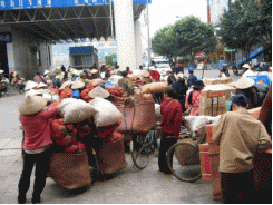 Nông sản Trung Quốc áp thuế NK 0%: Nhà nông có nguy cơ “ngạt thở”