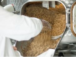 US: Texas distillery turns to animal feed in effort to reduce organic waste