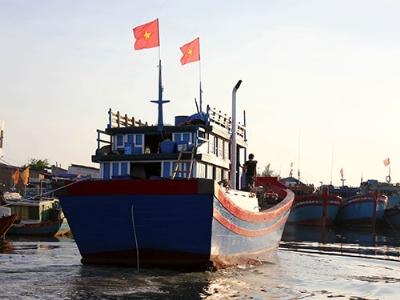 Đội tàu 67 ở Quảng Ngãi vươn khơi