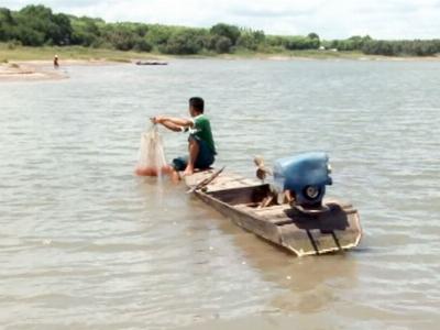 Nhiều tỉnh kêu gọi người dân tiết kiệm nước