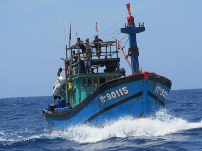 Trung Quốc cấm đánh bắt cá ở Biển Đông tàu cá Việt Nam vẫn ra khơi