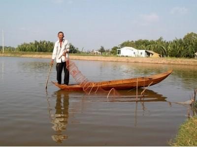 Đồng hành cùng nông dân phòng, chống dịch bệnh trên tôm
