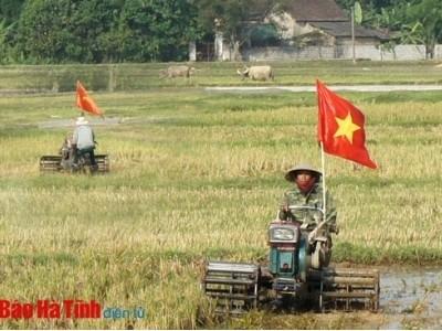 Can Lộc ra quân sản xuất hè thu