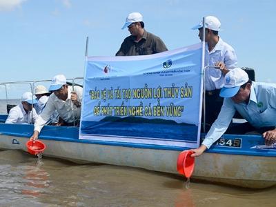 Cà Mau thả thủy sản giống ra khu Ramsar