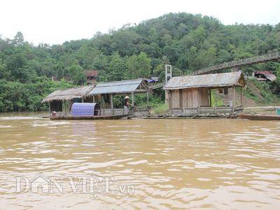 Cá lồng chết hàng loạt trên sông Nậm Nơn chưa rõ nguyên nhân