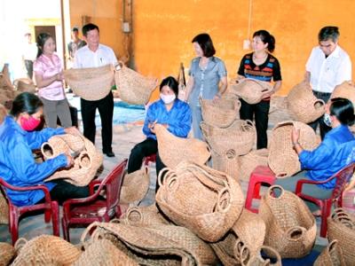 Phấn đấu 80% phụ nữ Thanh Hóa có việc làm sau khi học nghề