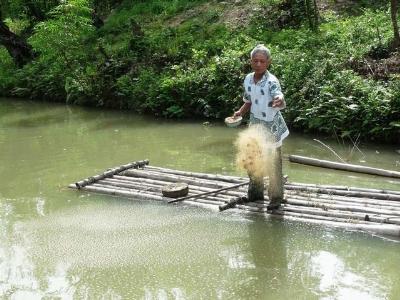 Một nhà xin rút hộ nghèo, cả bản đổi tư duy