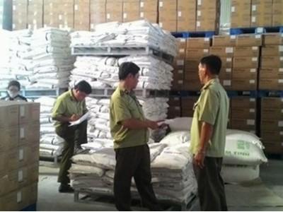 Phát hiện nhiều vi phạm tại công ty sản xuất thức ăn chăn nuôi