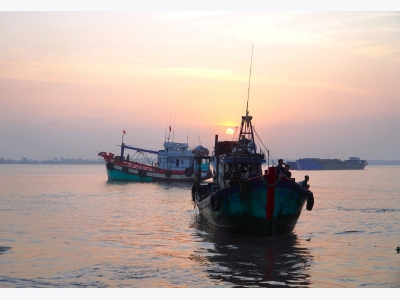 Hạ tầng thủy sản thông minh, đồng bào dân tộc thiểu số thoát nghèo từ biển