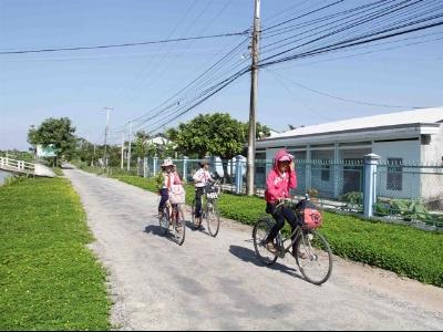5 năm nông thôn khoác áo mới xóa dần cảnh đôi bờ chia cắt