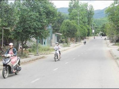 Nông thôn mới gắn với nâng cao đời sống người dân